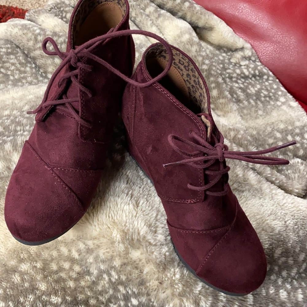 Platform ankle boots